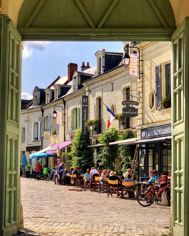 Logis Hotel La Croix Blanche Fontevraud Luaran gambar