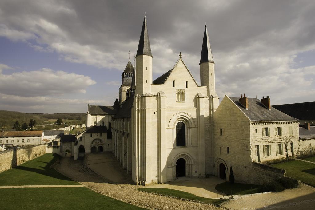 Logis Hotel La Croix Blanche Fontevraud Luaran gambar