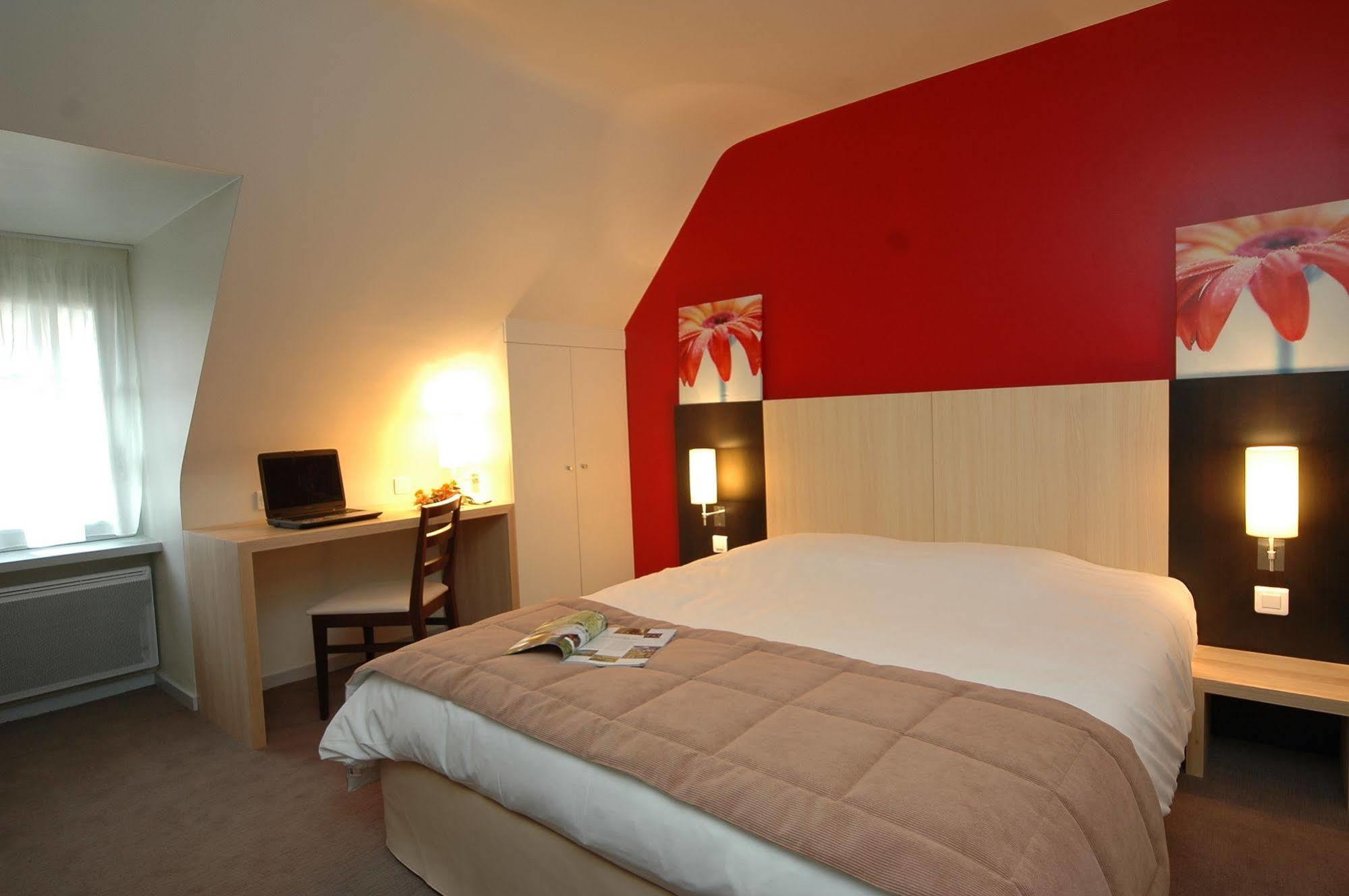 Logis Hotel La Croix Blanche Fontevraud Bilik gambar